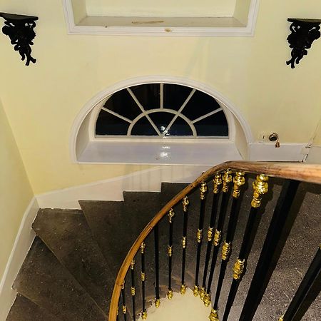 Le Chateau Giat Екстериор снимка