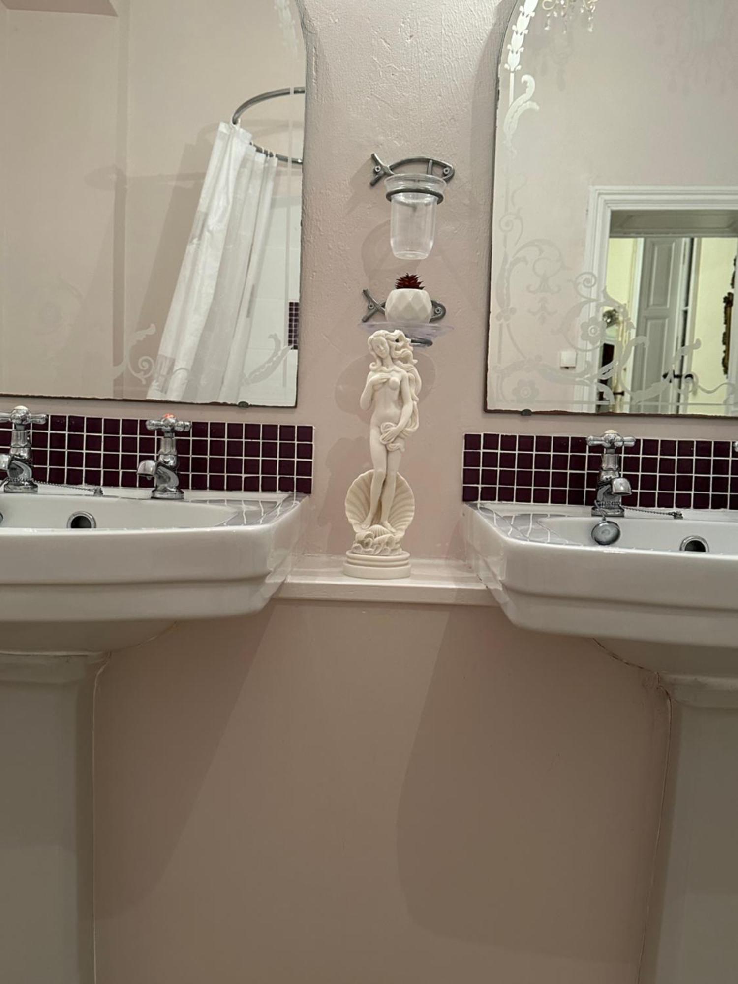 Le Chateau Giat Екстериор снимка