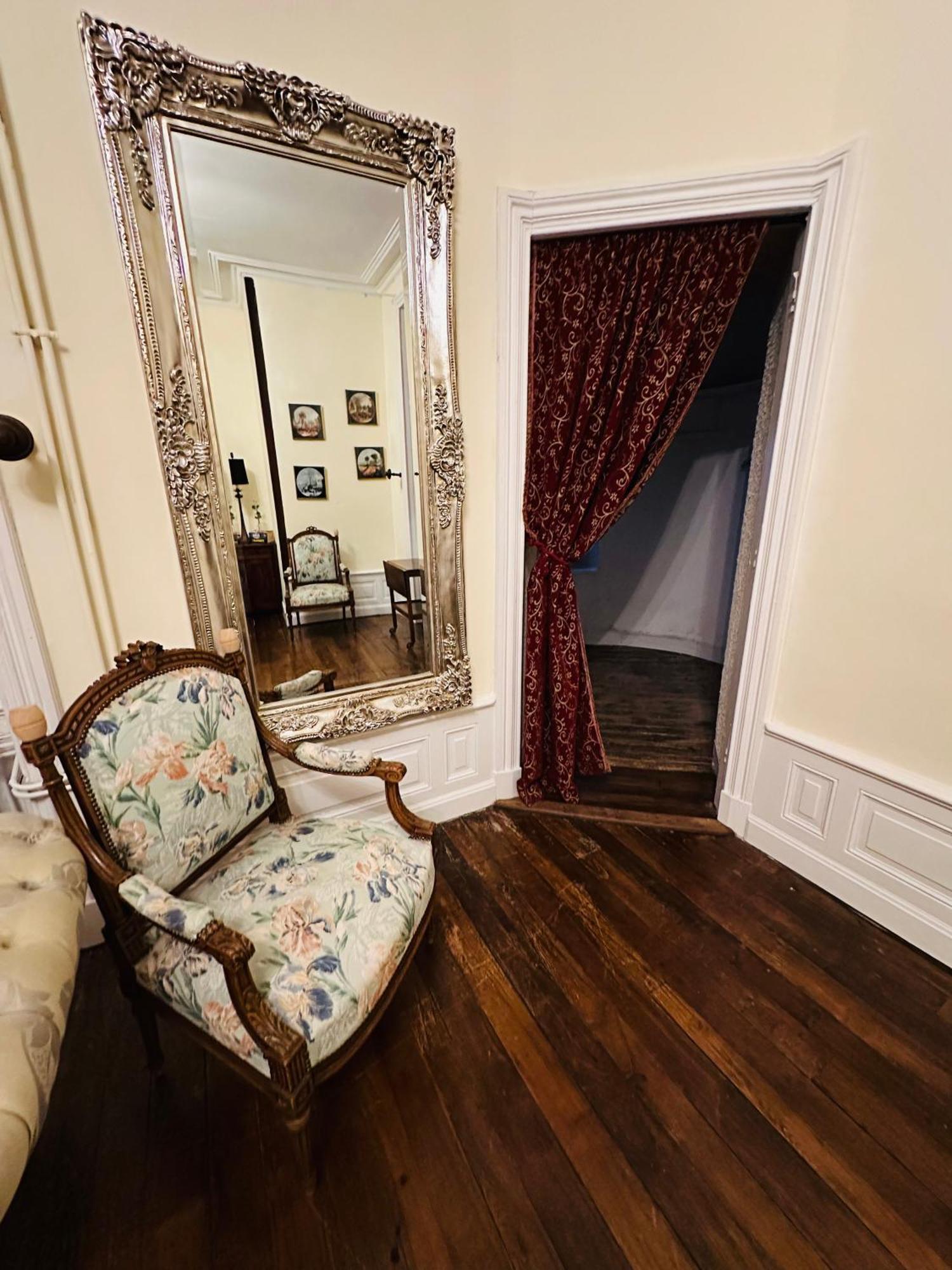 Le Chateau Giat Екстериор снимка