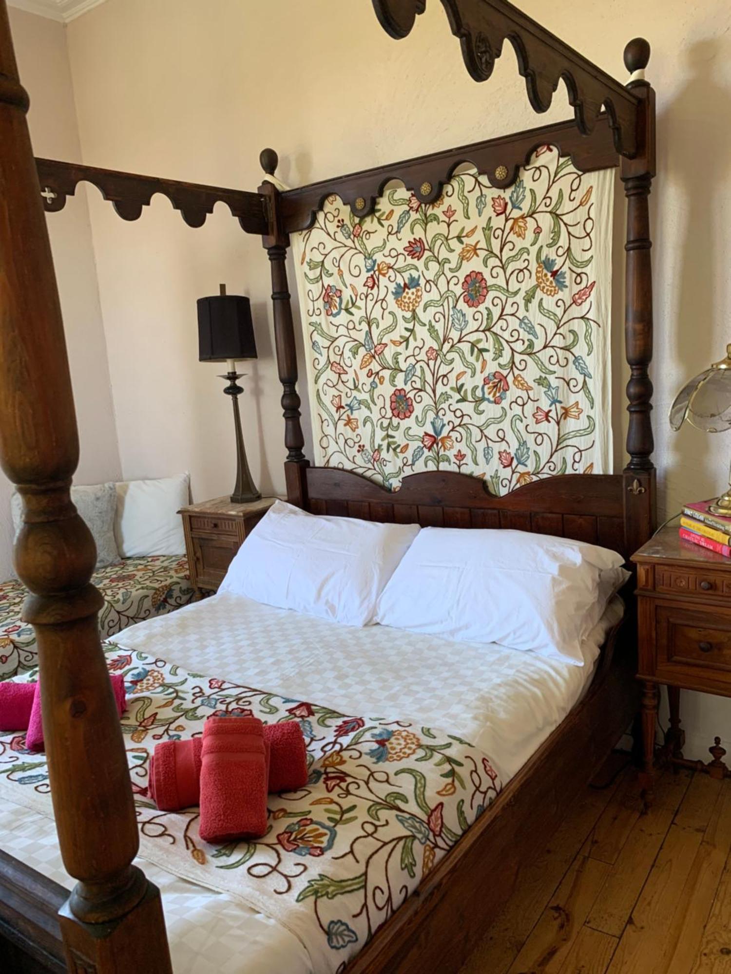 Le Chateau Giat Екстериор снимка